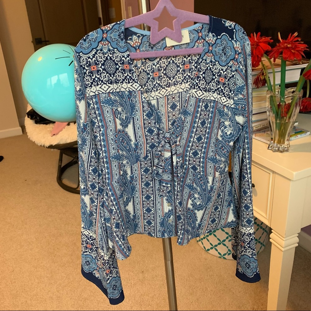 Everly Blue Pattern Flowy Long-Sleeved Shirt